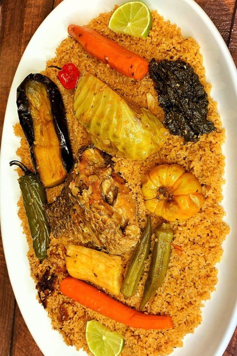 Senegalese Rice Recipe, Jollof Rice Senegalese, Senegalese Breakfast, Senegalese Jollof Rice, Senegalese Jollof Rice Recipe, Guinean Food, Senegal Food, Gambian Food, Senegalese Recipe