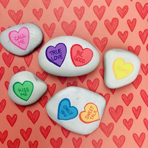 How to Make Conversation Heart Painted Rocks [Phrases Included] Rock Painting Ideas For Kids, Valentine Rocks, Homemade Games, Painted Rocks Ideas, Painting Ideas For Kids, Unicorn Paint, Painted Seashells, Rock Painting Supplies, Heart Rocks