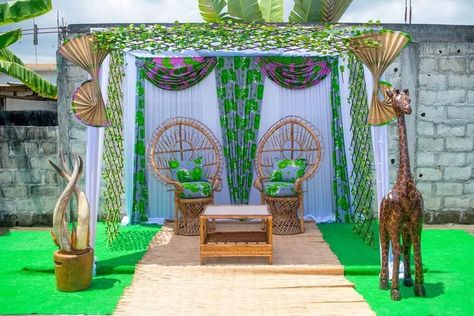 African Wedding Theme Decoration, African Wedding Theme, Picnic Party Decorations, African Inspired Wedding, Nigerian Traditional Wedding, Africa Wedding, Ghana Wedding, Wedding Stage Backdrop, African Inspired Decor