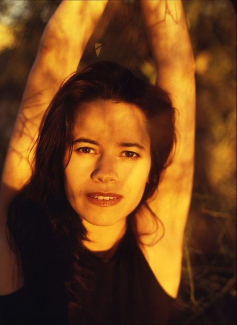 Natalie Merchant Natalie Merchant, David Byrne, Women Of Rock, Women In Music, Rock Legends, Music History, Music Theory, Her Music, American Singers