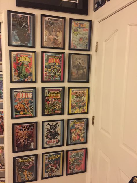 This is an inexpensive way to display comics. Dollar frames, colored construction paper and Voila! Feel free to repeat as needed! Comic Book Wall Decor, Comic Book Gallery Wall, Comic Book Frame Ideas, Diy Comic Book Display, Comics On Wall, Comic Book Room Decor, How To Display Comic Books, Comic Display Ideas, Comic Book Decor