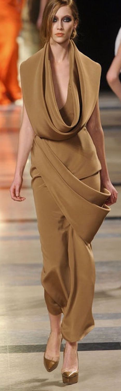 Stephane Rolland ~ Camel Maxi Dress, 2015 Brown Dresses Casual, Brown Dresses Formal, Stephane Rolland, Looks Chic, Brown Dress, Elie Saab, Looks Style, Mode Inspiration, Fashion Details