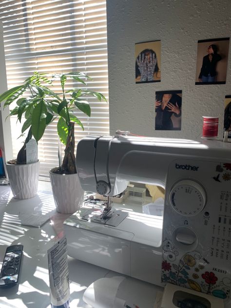 Sewing Machine Desk, Sewing Aesthetic, Vision Board Pics, Sewing Desk, Colorful Hairstyles, Fashion Dream Job, Sewing Machine Table, Vision Board Photos, Brother Sewing Machines