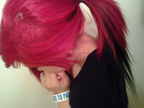 This is so cute hot pink on top and black underneath! Balliage Hair, Directions Hair Dye, Bright Pink Hair, Pink And Black Hair, Hot Pink Hair, Emo Scene Hair, Emo Hair, Scene Hair, Dye My Hair