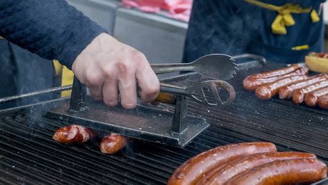 Before you purchase a grill press or pull yours out of the cabinet, make sure you're using it in the most efficient way. Types Of Cooking Oil, Pressed Sandwich, Grill Press, Small Grill, Flavorful Meals, Grill Presses, Types Of Sandwiches, Iron Grill, Grilled Bread