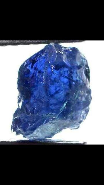 Uncut sapphire Raw Sapphire Crystal, Sapphire Aesthetic Gem, Hnk Oc, Blue Zoisite, Brow Chakra, Raw Sapphire, Tiktok Edits, Purple Sapphire, Tanzanite Gemstone