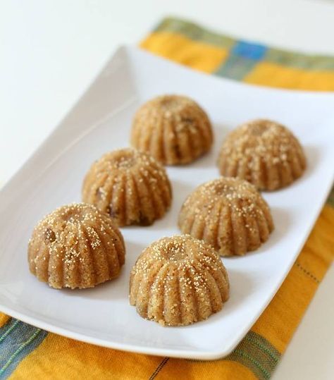 churma ladoo recipe, recipe of churma laddu, gujarati churma na ladva. wheat flour laddo with jaggery. churma laddu with gud. how to make churma na ladva with ghee. Churma Ladoo, Jaggery Recipes, गणेश चतुर्थी, Laddu Recipe, Ladoo Recipe, Diwali Sweets, Indian Dessert, Sweet Meat, Indian Dessert Recipes