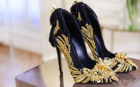 Aleksander Siradekian Fall 2016 Shoe Collection [PHOTOS] – Footwear News Fairy Shoes, Shoes For Baby, Jeweled Shoes, Shoes Heels Classy, Fab Shoes, Couture Shoes, Classy Shoes, Fancy Shoes, Kinds Of Shoes