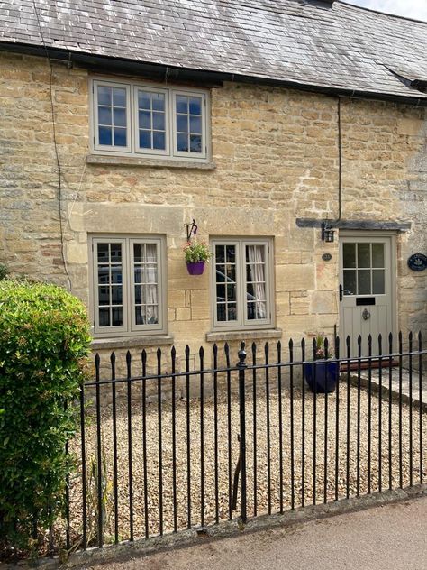 Stone House Windows, Stone House Windows Exterior, Greige Windows Exterior, Stone Cottage Front Door, Cottage Windows And Doors, Country Cottage Windows, Cotswold House Exterior, Cotswold Cottage Exterior, Cottage Style Windows Exterior