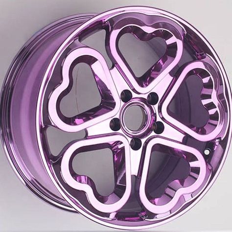 Heart Rims, Pink Car Accessories, Girly Car Accessories, Car Deco, Purple Car, Cool Car Accessories, Loving Heart, Rims For Cars, Cute Car Accessories