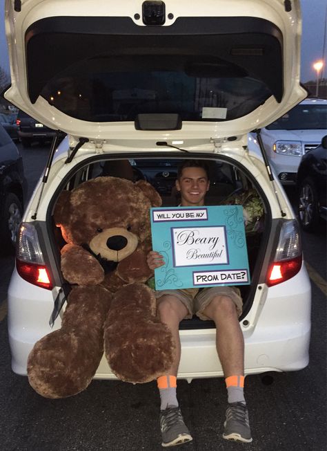 Cute giant teddy bear promposal                                                                                                                                                                                  More Hoco Proposals Ideas Teddy Bear, Bear Promposal, Homecoming Asks, Hoco Asks, Teddy Cute, Cute Promposals, Dance Proposals, Country Prom, Promposal Ideas