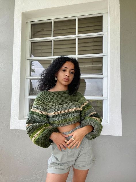 Crochet Oversized Cropped Sweater, Pull Over Crochet Pattern, Crotchet Cropped Sweater, Crotchet Crop Sweater, Crochet Top For Women, Raglan Crochet Top, Oversized Crochet Top, Crochet Sweater Top Down, Raglan Sweater Crochet Pattern