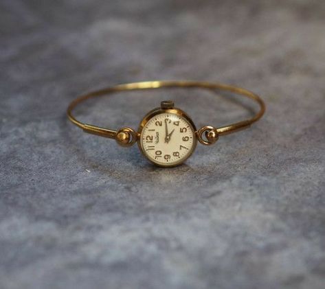 Mvmt Watches, Ladies Bracelet Watch, Vintage Watches Women, Ladies Bracelet, Watches Women, Watch Vintage, Dope Jewelry, Stil Inspiration, Fesyen Hijab