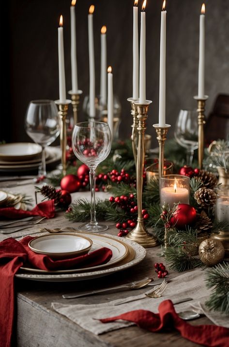 Christmas Dining Table Decor Ideas Place Settings, Ralph Lauren Christmas Tablescape, Table Setting Christmas Holiday, Red Tablescape Christmas, Deco Christmas Table, Christmas Table Oval, Christmas Table Elegant, Red Christmas Dining Table Decor, Fancy Christmas Table Setting