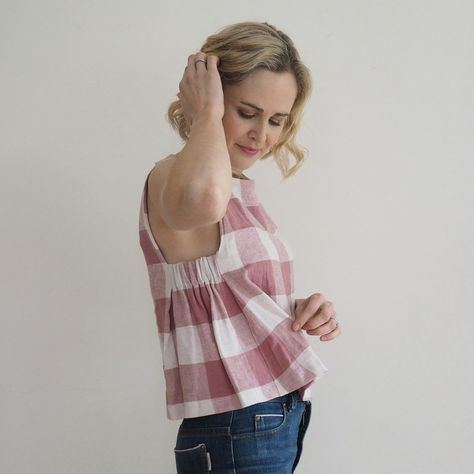 Lauren's round up of Woven Top Sewing Patterns | Guthrie & Ghani Linen Top Sewing Pattern, Easy Sewing Pattern Top, Ruffle Top Pattern, Top Sewing Patterns, Top Pattern Sewing, Crop Top Sewing Pattern, Unique Sewing Patterns, Summer Top Pattern, Sewing Top