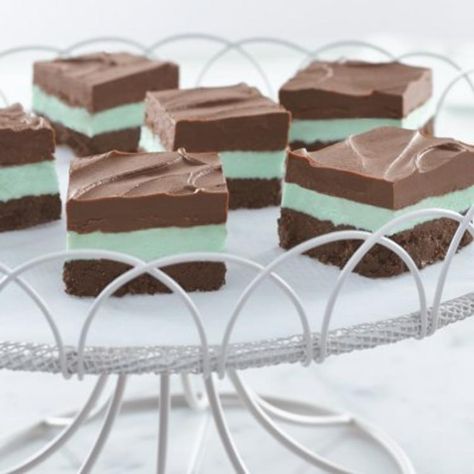 Mint Bars, Chocolate Wafer Cookies, Chocolate Mint, Creamy Chocolate, Brownie Bar, Mint Chocolate, Sweets Treats, Dessert Bars, Cookie Bars