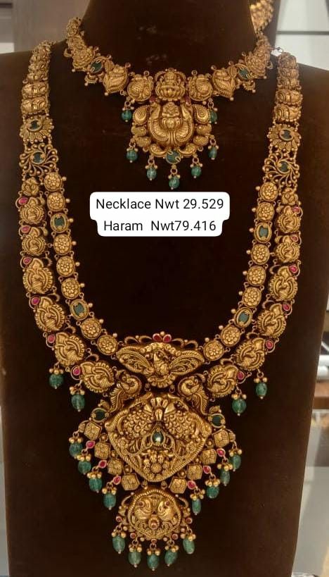 Engagement Necklace Jewelry, Bridal Long Haram Designs Gold, Light Weight Antique Gold Necklace, Antique Haram Designs Gold, Gold Haram Designs Indian, Necklace Set Indian Bridal Jewelry, Gold Haram Designs, Indian Gold Necklace Designs, Temple Jewellery Earrings