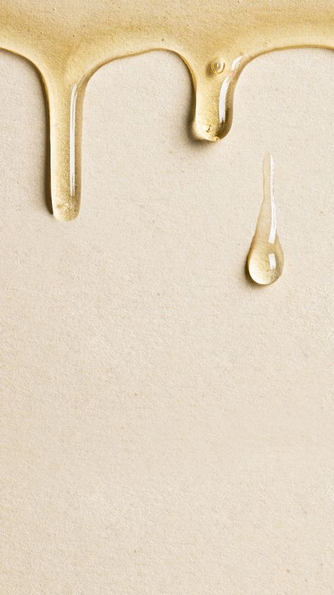 Beige Iphone Wallpaper, Oil Background, Honey Photography, Colors 2023, Skin Aesthetics, Oil Drop, Bonnie Wright, Cosmetics Photography, Wallpaper Abstract