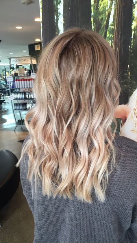 Beige Blond, Fall Blonde Hair, Blonde Balayage Highlights, Hairstyles Prom, Blond Balayage, For School, Fesyen Rambut, Fall Blonde, Vlasové Trendy