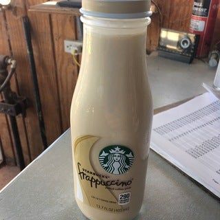 Coffee Diy Recipes, Starbucks Vanilla Frappuccino, Starbucks Vanilla Latte, Starbucks Frappuccino Bottles, Starbucks Vanilla Bean Frappuccino, Frappuccino Starbucks Secret Menu, Starbucks Frappuccino Recipe, Vanilla Frappuccino, Starbucks Bottles