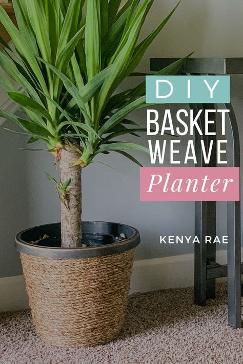 DIY Basket Weave Planter A neutral piece of decor that adds all the BOHO voves to any room in your home.  Made in a little over an hour and under $20 bucks.  This timeless decor piece will make your home beautiful for years to come. #bohoplanter #juteropeplanter #baketweaveplanter #yuccaplant #houseplants #diydecor #homedecor #plants #decor Plant Basket Diy, Boho Planters, Diy Basket Weaving, Make A Basket, Planter Project, Yucca Plant, Planter Basket, Plant Projects, Diy Plant Stand