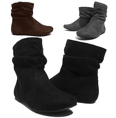 NEW Womens Short Wrinkle Slouch Ankle Boots Flat Heel Suede Booties BLK BRN GRY Brown Ankle Boots Outfit, Slouchy Suede Boots, Slouch Ankle Boots, Futuristic Space, Womens Black Flats, Boots Flat, Womens Ugg Boots, Black Suede Ankle Boots, Trendy Boots