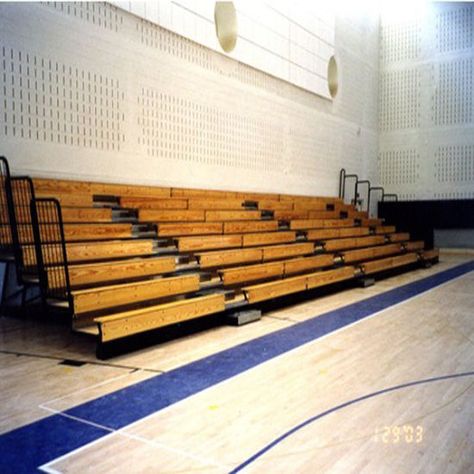 Retractable Seating, Bleacher Seating, Stadium Chairs, Spelling Bee, Bleachers, Urban Environment, Stand Design, Office Ideas, Public Space