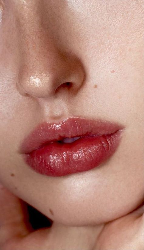 Natural Lip Aesthetic, Heavy Bottom Lip Shape, Heavy Lower Lips Aesthetic, Heavy Bottom Lip, Venus Dimples Aesthetic, Heavy Lower Lip, Lips Aethstetic, Naturally Red Lips, Small Nose Big Lips