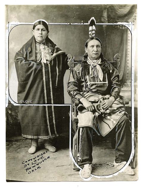 Osage Chief Fred Lookout and his wife Julia – 1928 – Damming the Osage Osage Tribe, Pawhuska Oklahoma, Osage Nation, Oklahoma History, American Indian History, Native American Wisdom, Native American Images, Indian Pictures, Native American Photos