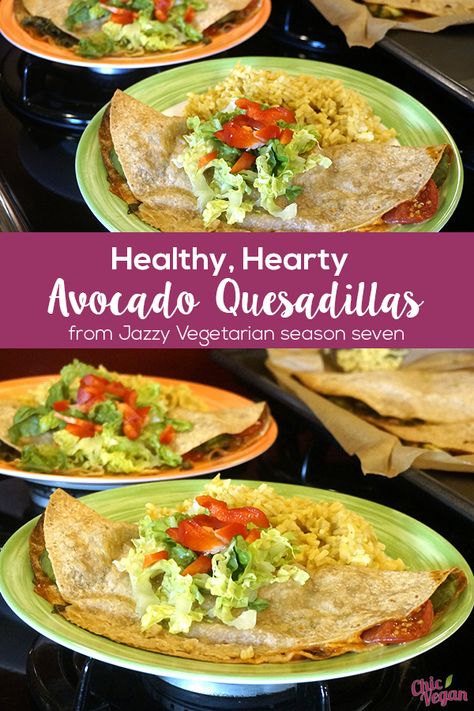 These satisfying vegan avocado quesadillas from Jazzy Vegetarian make a hearty offering for a filling lunch or light supper. Jazzy Vegetarian, Vegetarian Quesadilla, Vegetarian Tacos, Filling Lunch, Fajita Recipe, International Food, Food Board, Vegan Dinner, Vegan Dinner Recipes