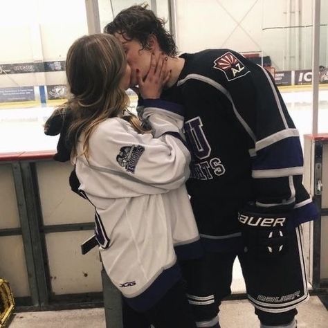 Hannah Wells, Hockey Girlfriend, Playing For Keeps, Sports Romance, Ice Breakers, Book Boyfriends, Cute Relationship Goals, The Deal, Ice Hockey