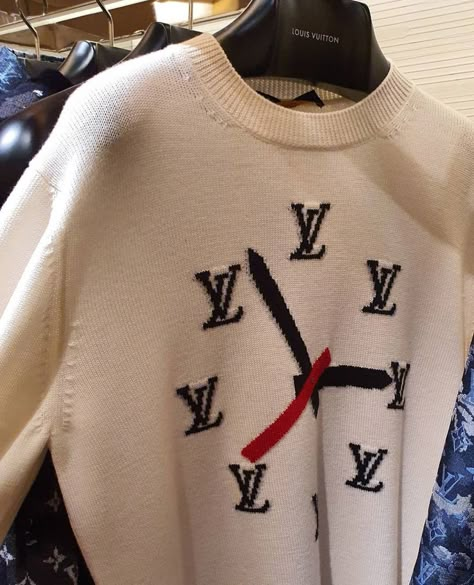 Louis Vuitton Sweater, Expensive Clothes, All Love, Lightweight Tops, Dream Clothes, Luxury Outfits, Cool Shirts, Fashion Inspo Outfits, Boy Outfits