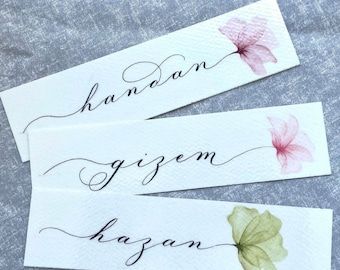 VivaLaVidaCalligraph - Etsy Floral Bookmarks, Black Calligraphy, Handmade Bookmarks, Calligraphy Ink, Watercolor Bookmarks, Watercolor Paintings Tutorials, Name Writing, Bookmarks Handmade, Book Accessories