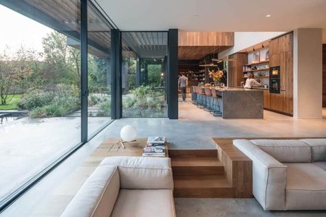 Modern villa in Amsterdam offers fabulous indoor-outdoor connectivity Marmol Radziner, Minimal Interior, Minimal Interior Design, Modern Kitchen Design Luxury, Design Luxury, Interior Design Inspiration, Modern Kitchen Design, Modern Kitchen, Amsterdam