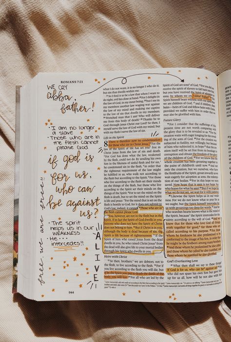 Bible In A Year Aesthetic, Bible Flatlay, Romans 3 Bible Journaling, Romans Bible Journaling, Bible Journaling Asethic, Romans Bible Study, Inspiration Verses, Christian Bullet Journal Ideas, Bullet Journal Bible Study