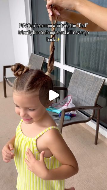 Space Buns With Color Extensions, How To Do Space Buns Medium Hair, Kids Buns Hairstyles, Girls Space Buns, How To Make Space Buns, Kids Space Buns, Toddler Buns Hairstyles, Toddler Space Buns, How To Do Space Buns