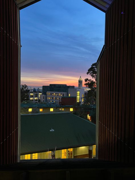 Uc Berkeley Dorm, Uc Berkeley Aesthetic, Berkeley Law, Us Universities, Room View, Romanticizing School, Uc Berkeley, Dream College, Exchange Student