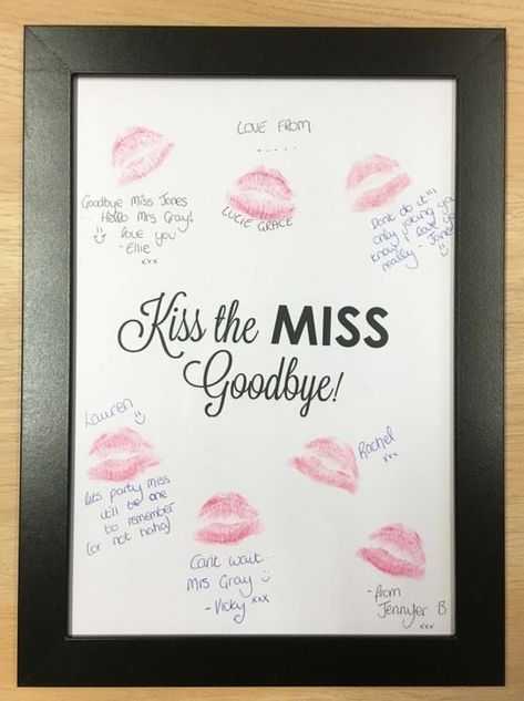 Kiss the Miss Goodbye Keepsake - Fun Bachelorette Party Ideas Classy Bachelorette Party, Bride Game, Hen Party Accessories, Awesome Bachelorette Party, Bridal Games, Lipstick Kiss, Bachelorette Party Planning, Tea Party Bridal Shower, Bachelorette Party Games