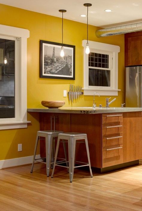 Top Kitchen Colors, Red Kitchen Walls, Yellow Kitchen Walls, Popular Kitchen Colors, Grey Painted Kitchen, Yellow Kitchen Designs, Light Grey Kitchen Cabinets, Kitchen Color Palettes, Best Kitchen Colors