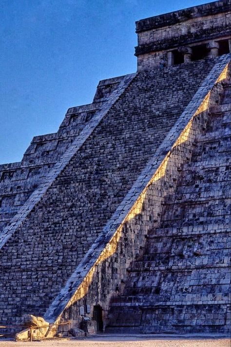 Chichen Itza Mexico, Countries Around The World, Mexican Style, Chichen Itza, Central America, Cancun, Wonders Of The World, Art History, Places Ive Been