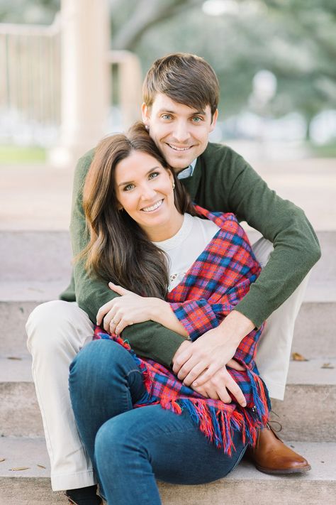 Engagement Photography Tips, Charleston Engagement Photos, Engagement Photos Tips, Marriage Photo, Charleston Engagement, Pose Portrait, Wedding Engagement Pictures, Engagement Pictures Poses, Downtown Charleston