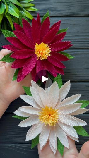 Lotus Flower Craft, Lotus Craft, Craft Basket, Flowers Lotus, Paper Lotus, Easy Paper Flowers, Paper Craft Tutorials, Paper Flower Crafts, Paper Weaving