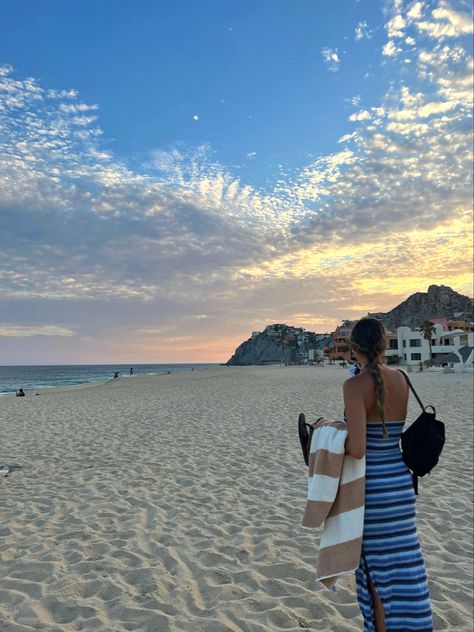 Spring Break Cabo, Pictures To Take In Mexico, Cabo Inspo Pics, Cabo Vacation Aesthetic, Cabo San Lucas Instagram Pictures, Cabos San Lucas Outfits, Cabo Instagram Pictures, Cabo Mexico Aesthetic, Cabo Picture Ideas