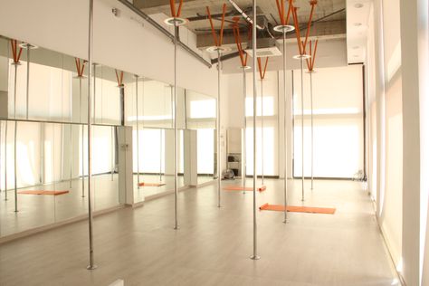 Pole Dance Studio Design, Pole Studio Design, Pole Exercise, Studio Desing, Patio Gym, Aerial Studio, Pole Studio, Dance Studio Design, Pole Dance Studio