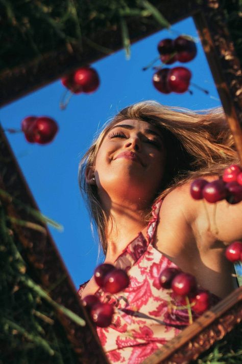 Cherry Photoshoot, Fruit Photoshoot, Mirror Picture Ideas, Fruit Shoot, Table Top Photography, Creative Shoot, Fruit Birthday, Food Photoshoot, Fake Fruit