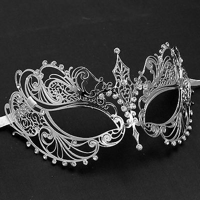 Masquerade mask <3 Blue And Silver Masquerade Mask, Masquerade Ball Dresses And Masks, Masqurade Mask, Masquerade Mask Silver, Masquerade Ball Dresses, Ball Masks, Silver Masquerade Mask, Masquerade Ball Masks, Masquerade Prom