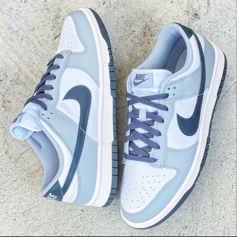 Womens Dunk Low, Παπούτσια Nike Free, Mode Converse, Nike Shoes Women Fashion, Boty Nike, Skor Sneakers, Trendy Shoes Sneakers, Nike Shoes Girls, Preppy Shoes