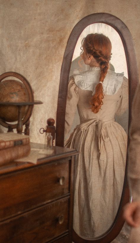 Dress : Little Women Atelier Follow AnnesVintageDiary on instagram for more 🤎 Anne Of Green Gables 1985 Aesthetic, Anne Of Green Gables Hairstyles, Little Women Atelier, Little Women Inspired Outfit, Little Women Photoshoot, Little Women Party, Beth March Aesthetic, Anne Core, Beth Little Women