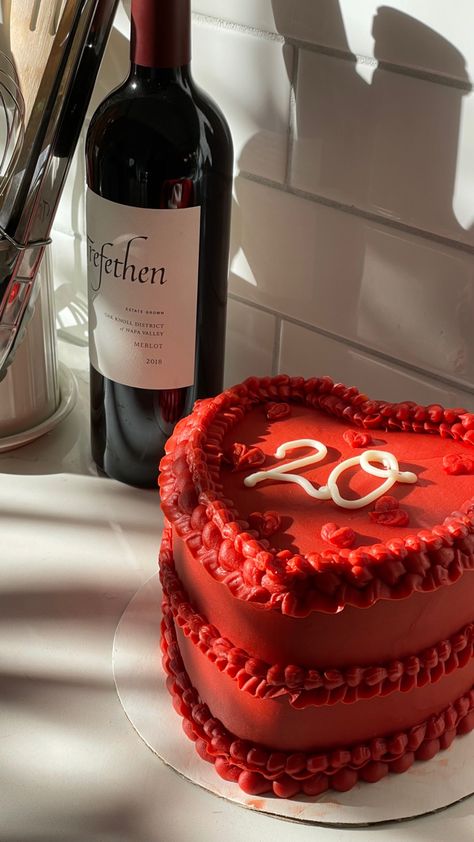 Red 20th Birthday Cake, 20th Birthday Astethic, 2oth Birthday Ideas, 20 Heart Cake, Aesthetic 20th Birthday Cake, 20 Something Birthday Ideas, Cake Designs 20th Birthday, 20 Years Cake Ideas, 20th Bday Aesthetic