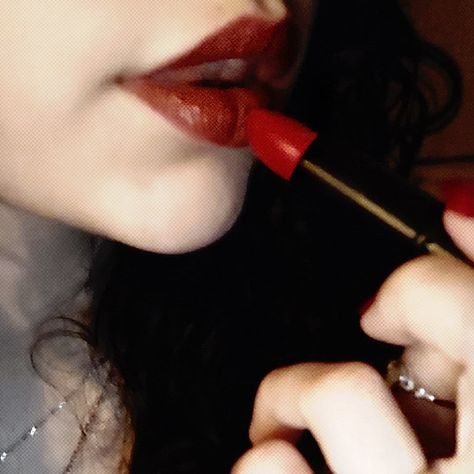 Katia Core Aesthetic, Red Lipstick Aesthetic Vintage, Red Lips Aesthetic Vintage, Loretta Core, Dark Red Lipstick Aesthetic, Lady In Red Aesthetic, Katia Core, Red Lip Aesthetic, Vintage Red Lipstick